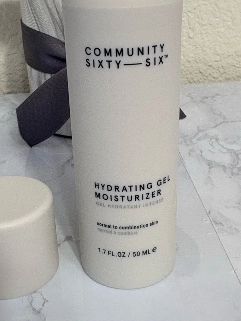 Community Sixty-Six Hydrating Gel Moisturizer 1.7 fl oz NIB